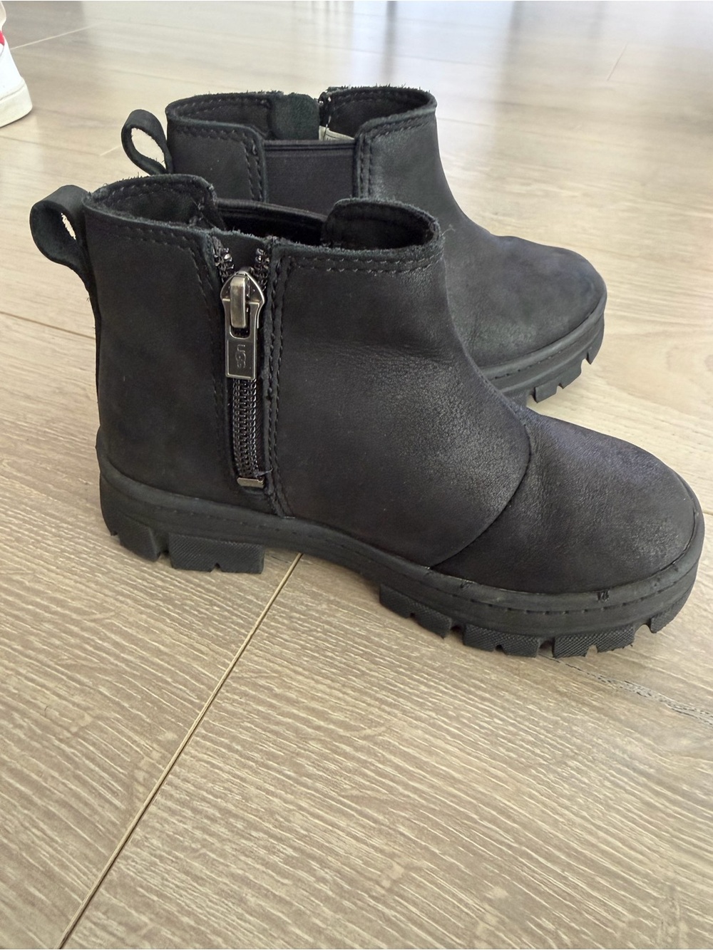 UGG Kids Black Side-Zip Lug Sole Ankle Boots